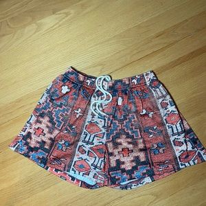 Dva% rug graphic, mesh shorts